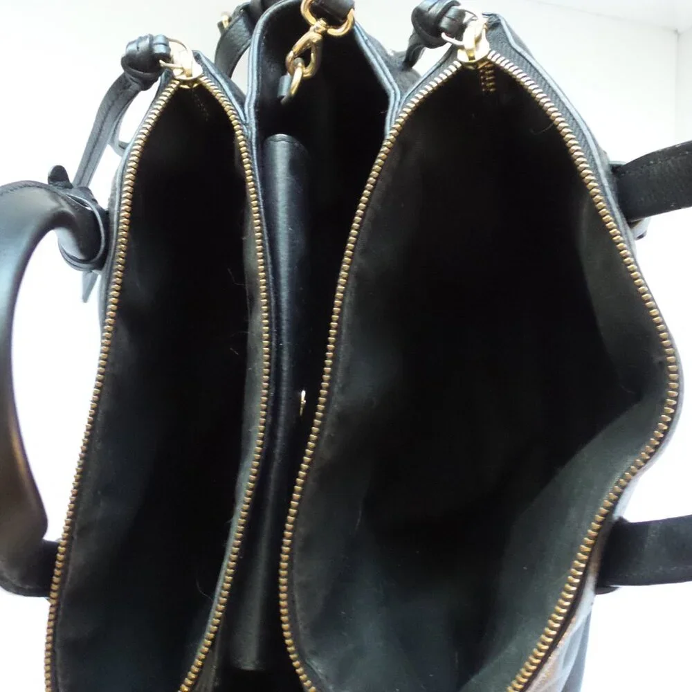 Banana Republic chic classic